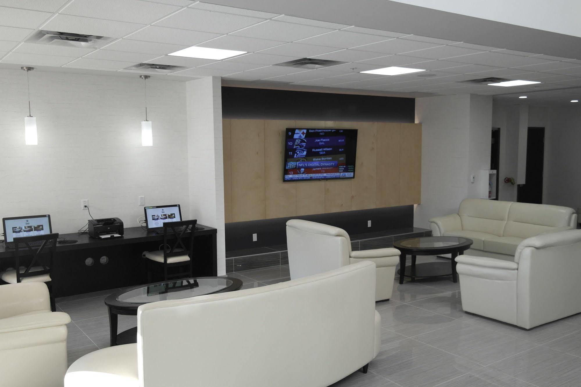 Stars Inn Leduc Εξωτερικό φωτογραφία