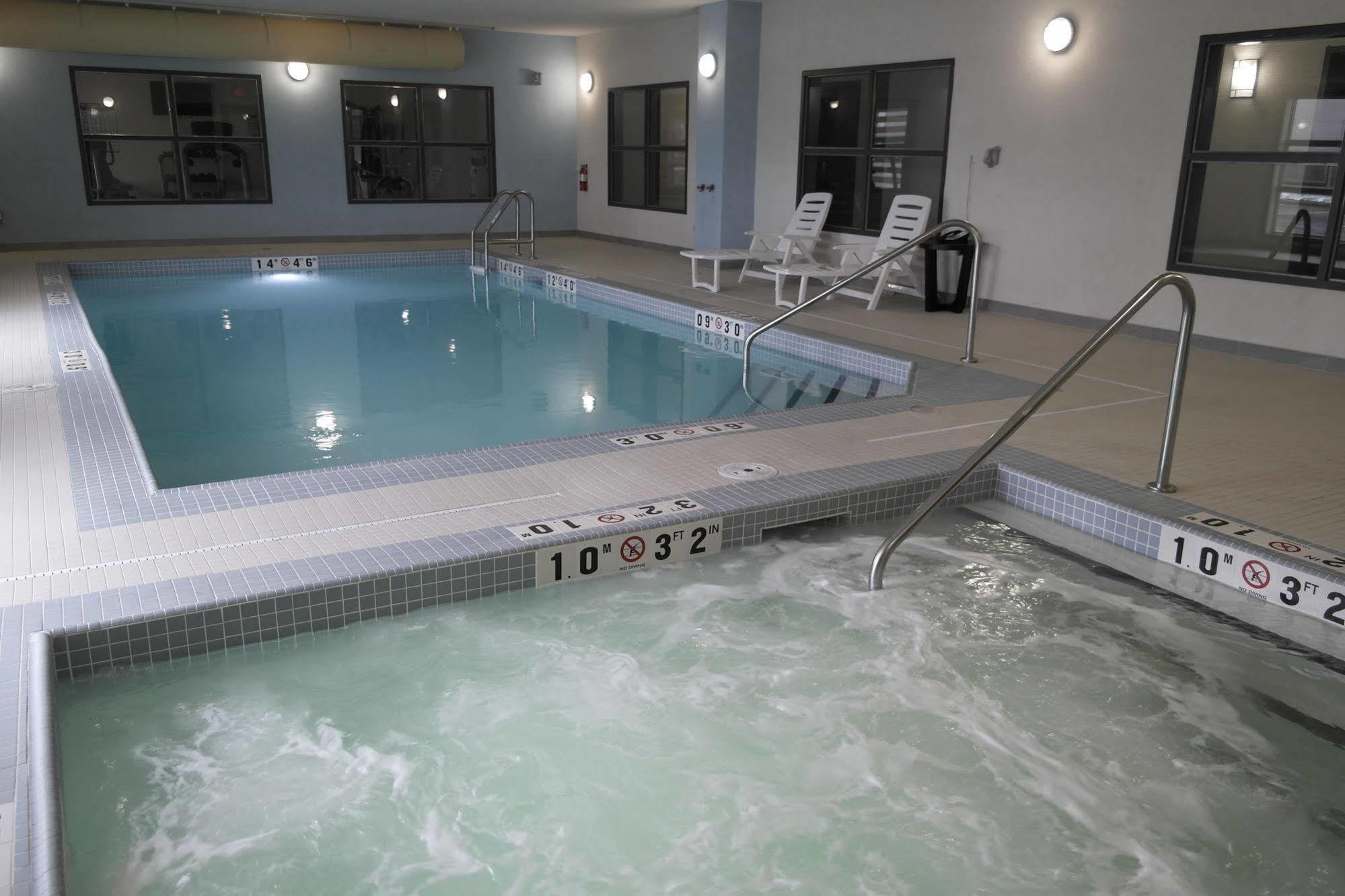 Stars Inn Leduc Εξωτερικό φωτογραφία