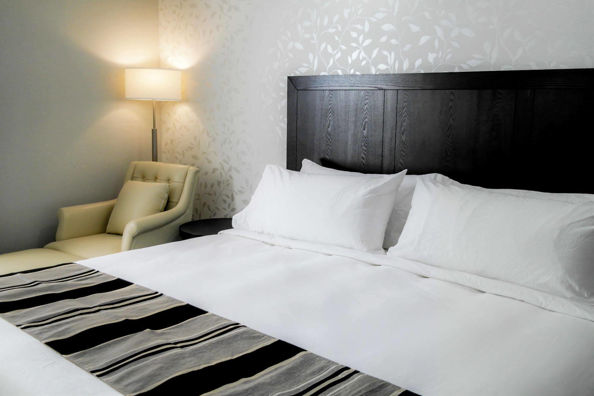 Stars Inn Leduc Εξωτερικό φωτογραφία